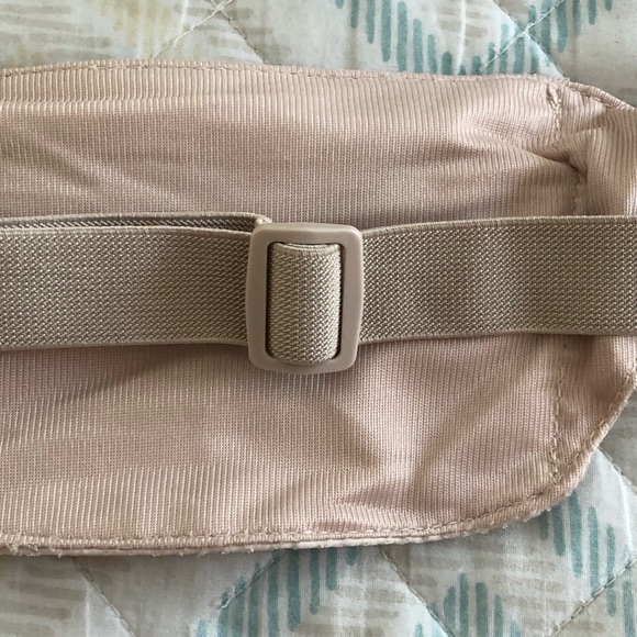 Travel Money Belt - Picture 7 of 10